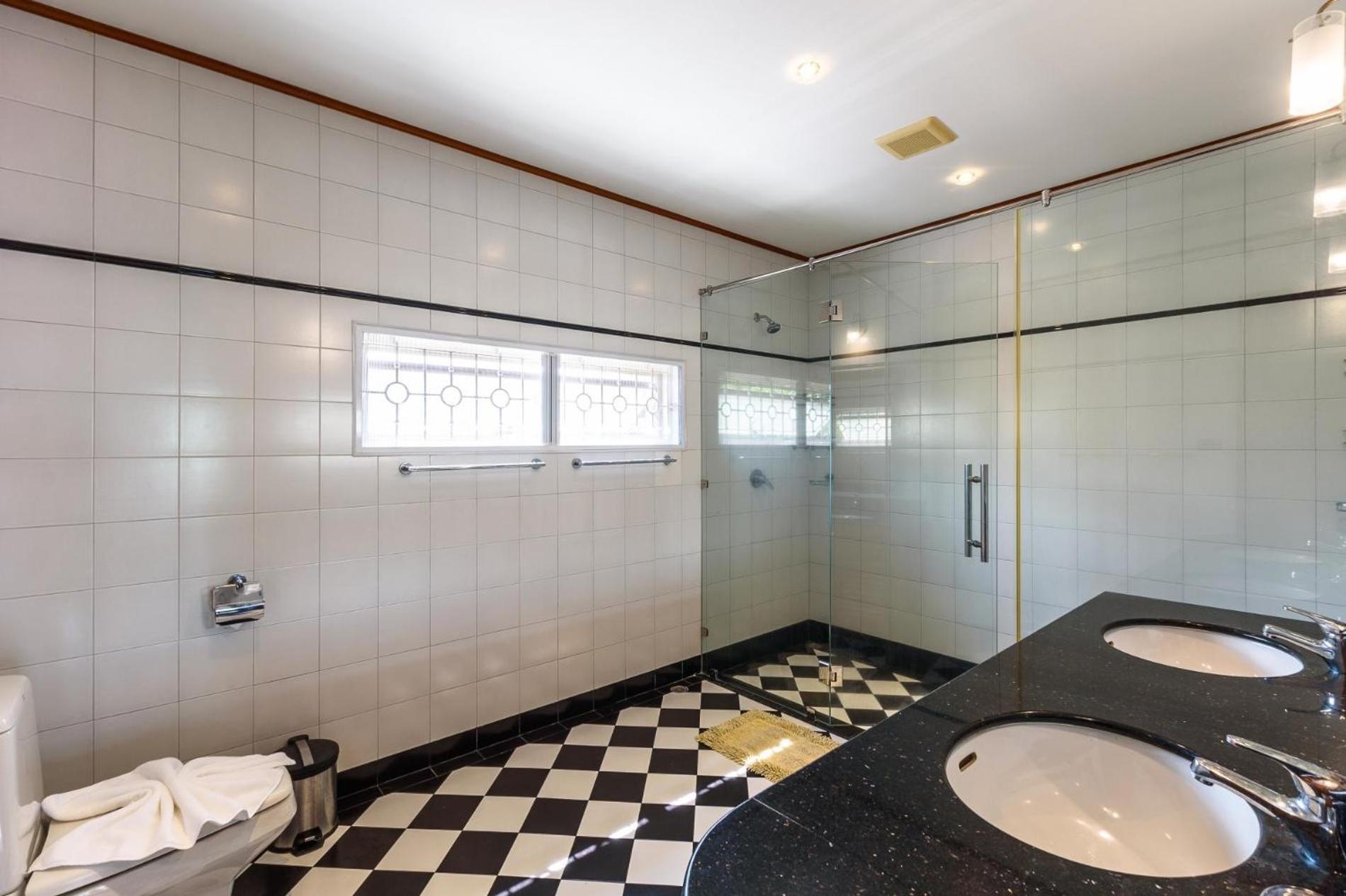 Amber Pool Villa Naiharn Rawai Dış mekan fotoğraf
